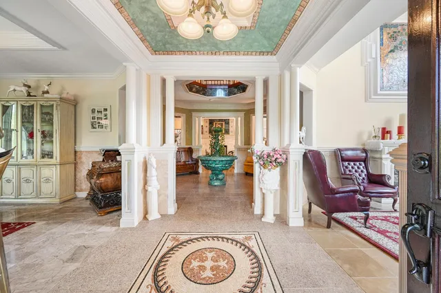 $799,900 | 19534 Longview Drive, Lawrenceburg, IN 47025