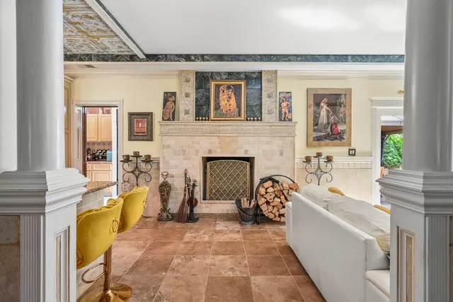 $799,900 | 19534 Longview Drive, Lawrenceburg, IN 47025