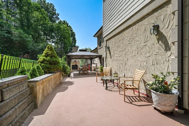 $799,900 | 19534 Longview Drive, Lawrenceburg, IN 47025