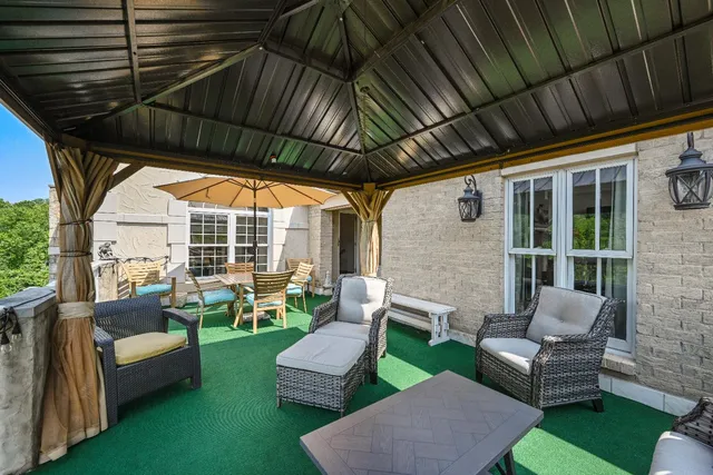 $799,900 | 19534 Longview Drive, Lawrenceburg, IN 47025