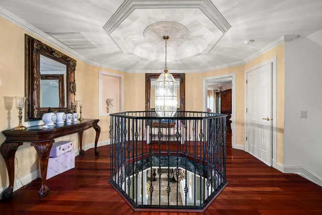 $799,900 | 19534 Longview Drive, Lawrenceburg, IN 47025