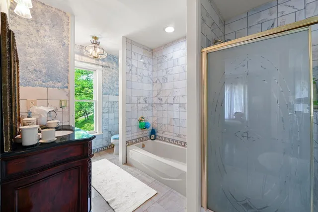 $799,900 | 19534 Longview Drive, Lawrenceburg, IN 47025