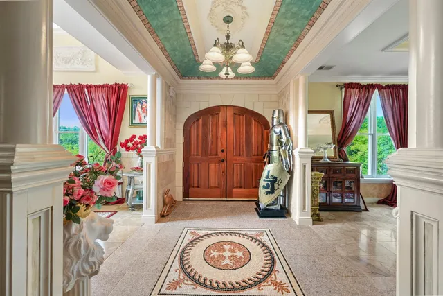 $799,900 | 19534 Longview Drive, Lawrenceburg, IN 47025