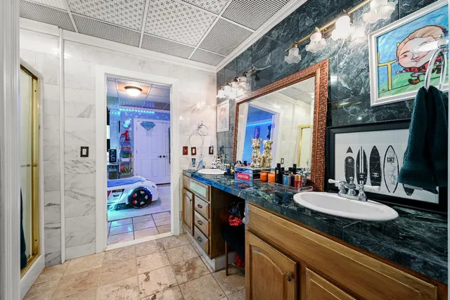 $799,900 | 19534 Longview Drive, Lawrenceburg, IN 47025