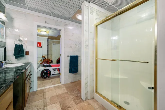 $799,900 | 19534 Longview Drive, Lawrenceburg, IN 47025