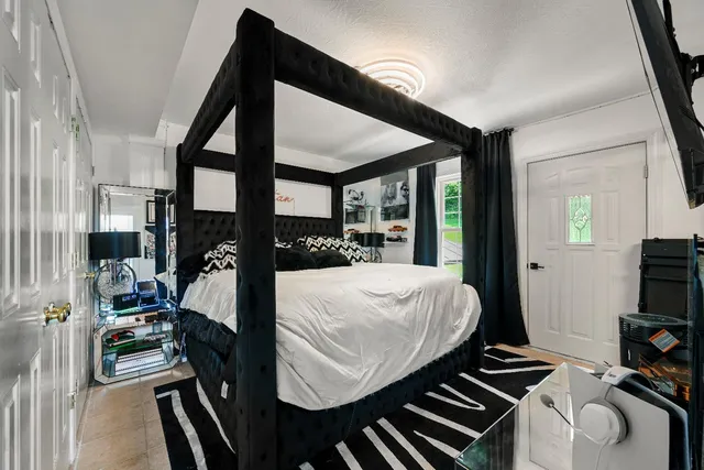 $799,900 | 19534 Longview Drive, Lawrenceburg, IN 47025