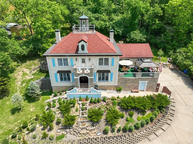 $799,900 | 19534 Longview Drive, Lawrenceburg, IN 47025