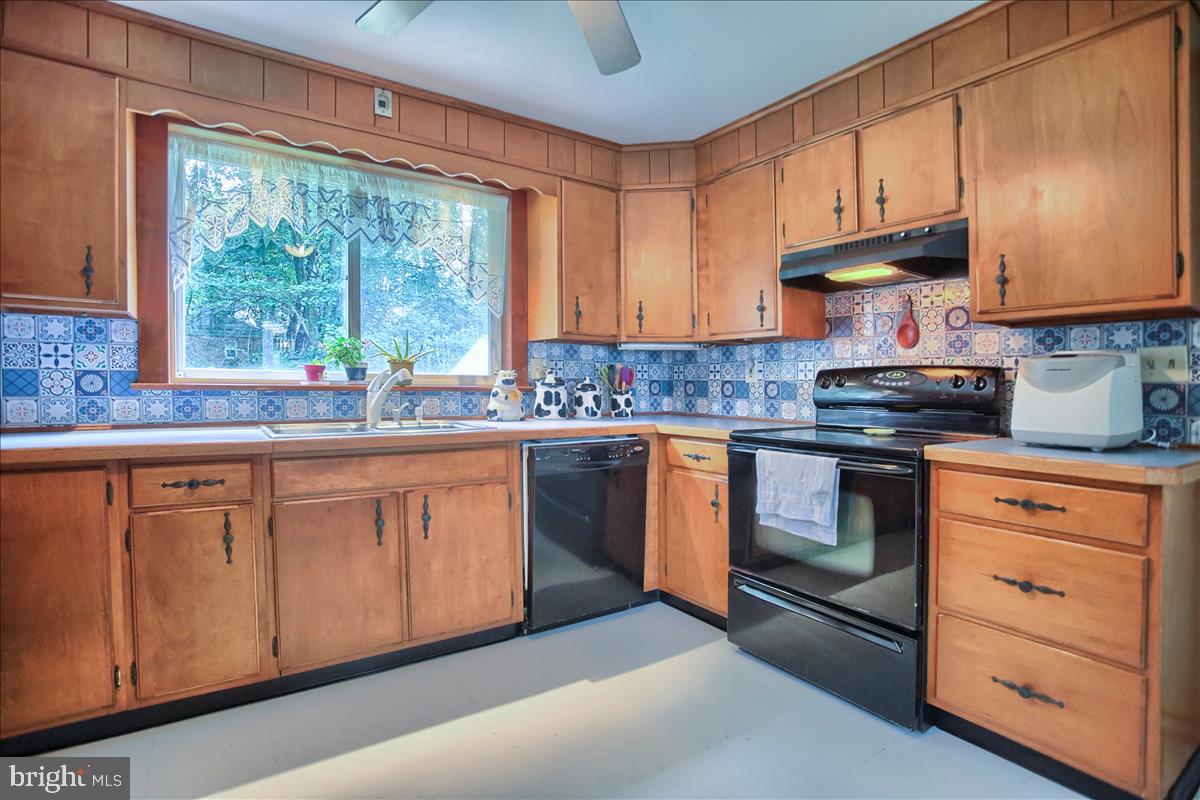 4030 West Hopewell Road Center Valley, PA 18034 - Photo 13 of 33 Gallery Image 13