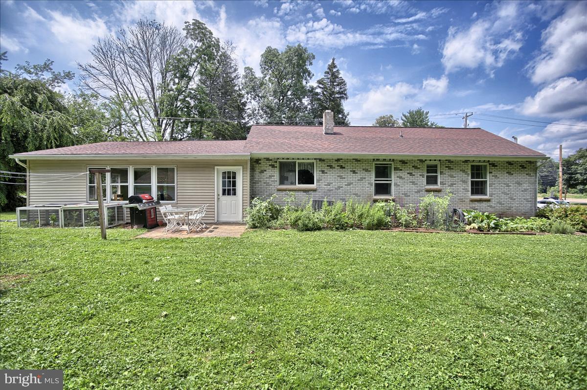 4030 West Hopewell Road Center Valley, PA 18034 - Photo 5 of 33 Gallery Image 5