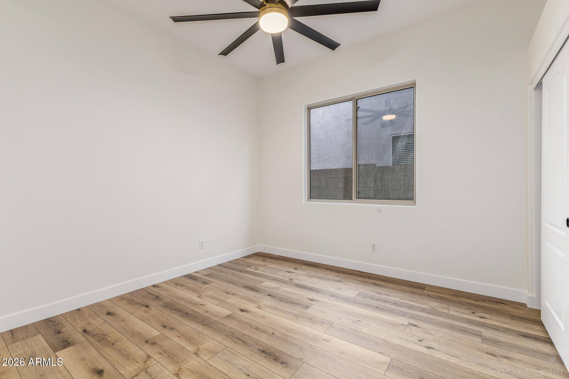 4382 East Briles Road Phoenix, AZ 85050 - Photo 26 of 41 42 Briles
