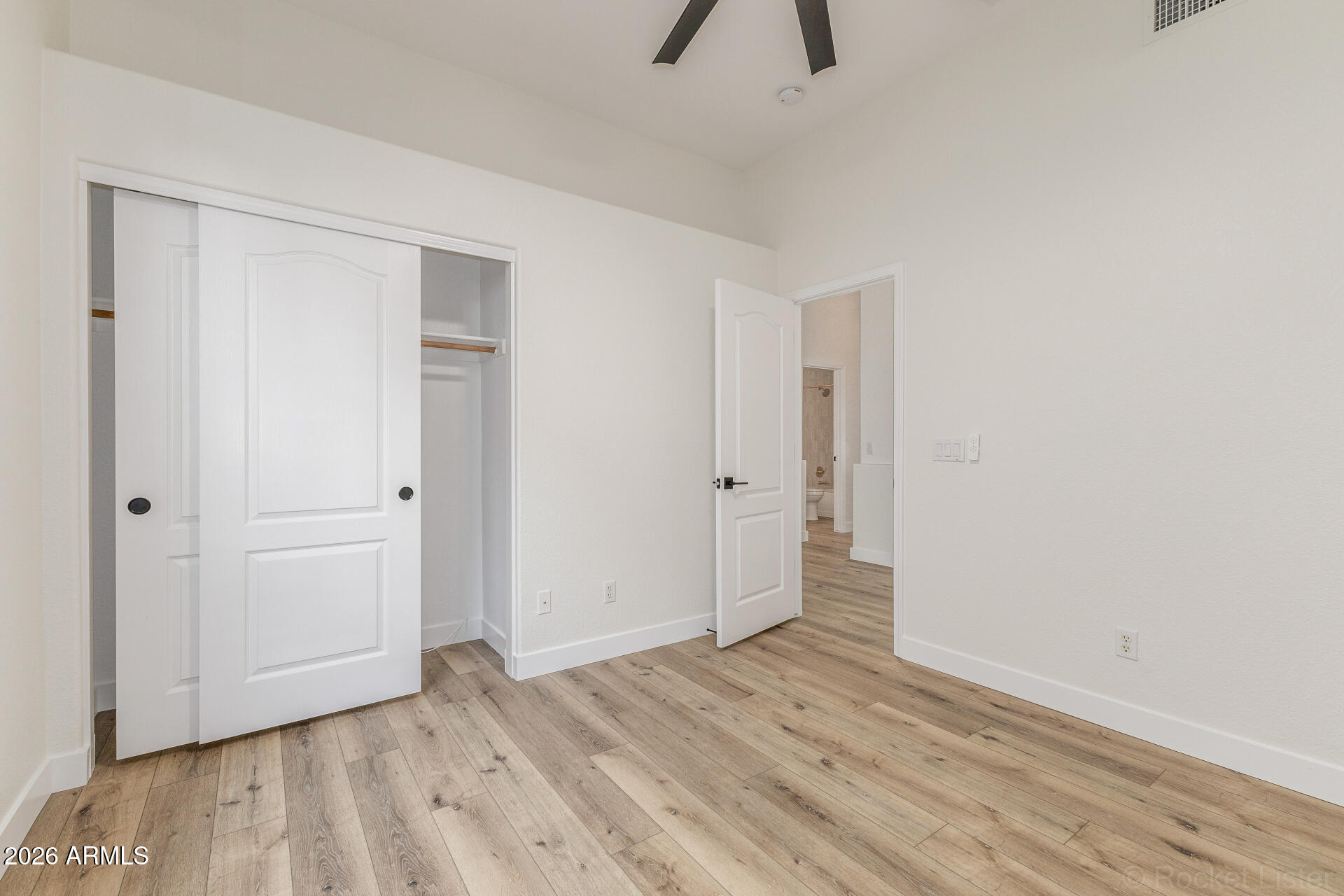 4382 East Briles Road Phoenix, AZ 85050 - Photo 27 of 41 43 Briles