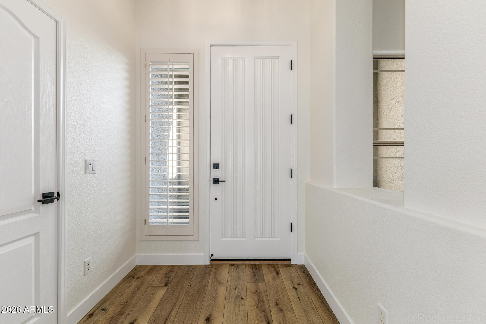 4382 East Briles Road Phoenix, AZ 85050 - Photo 3 of 41 19 Briles