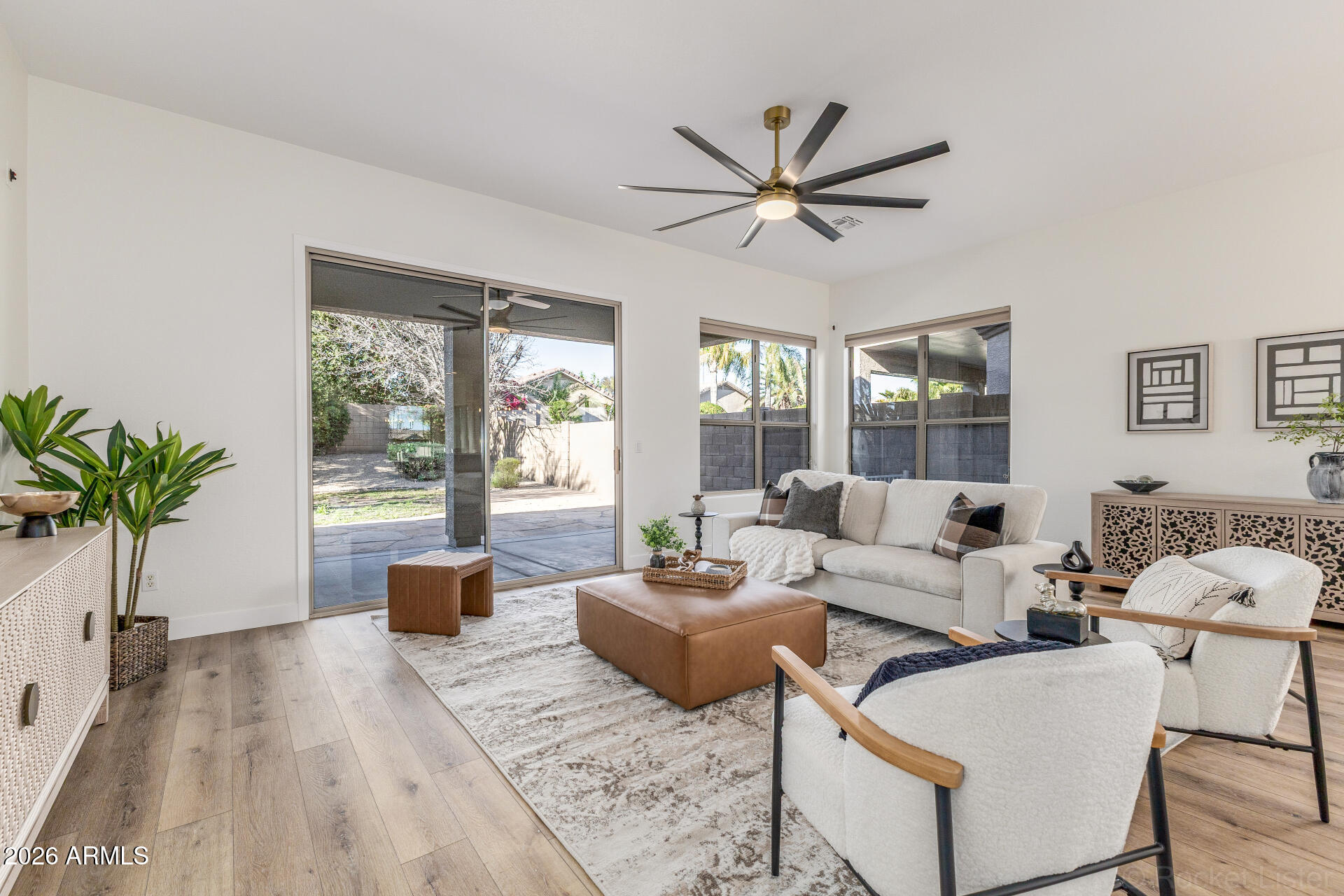 4382 East Briles Road Phoenix, AZ 85050 - Photo 6 of 41 22 Briles