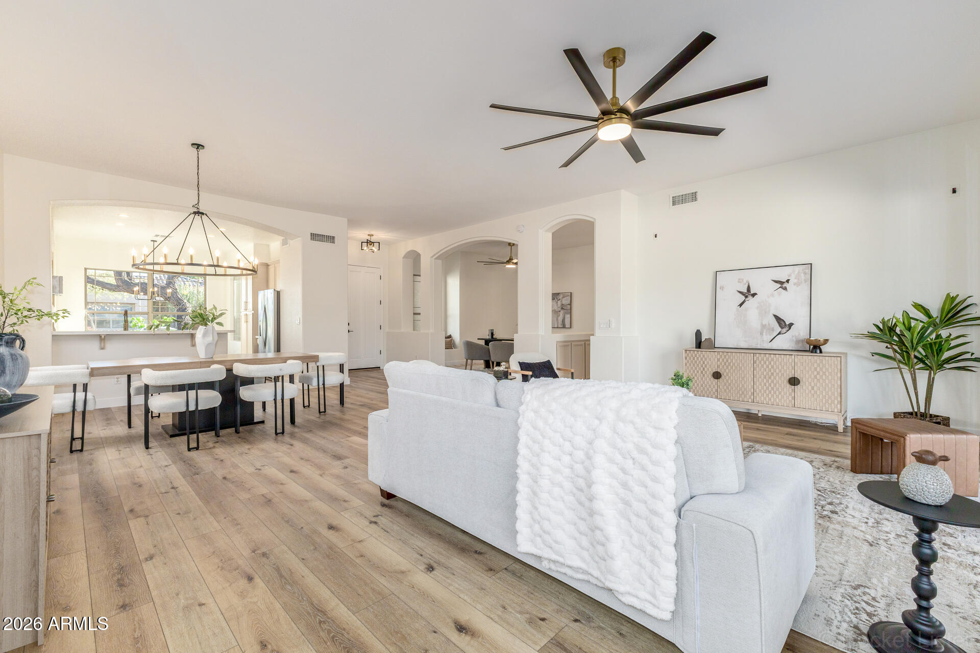4382 East Briles Road Phoenix, AZ 85050 - Photo 9 of 41 25 Briles
