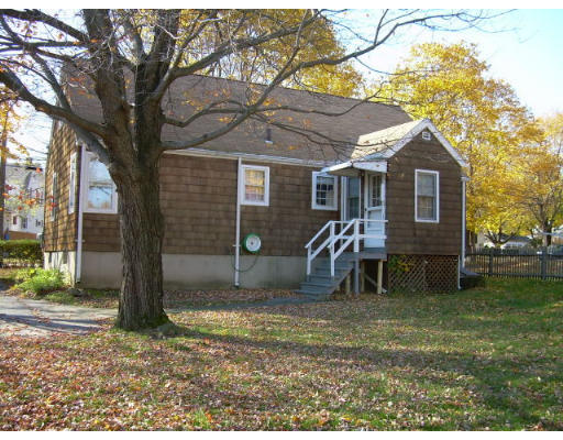 20 Brandon Road Worcester, MA 01606 - Photo 2 of 6 Gallery Image 2