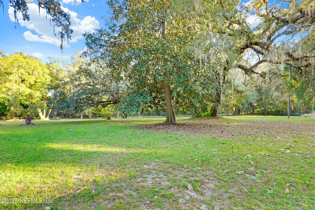 $475,000 | 4704 Northeast 255th Drive, Melrose, FL 32666