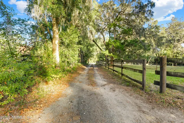 $475,000 | 4704 Northeast 255th Drive, Melrose, FL 32666