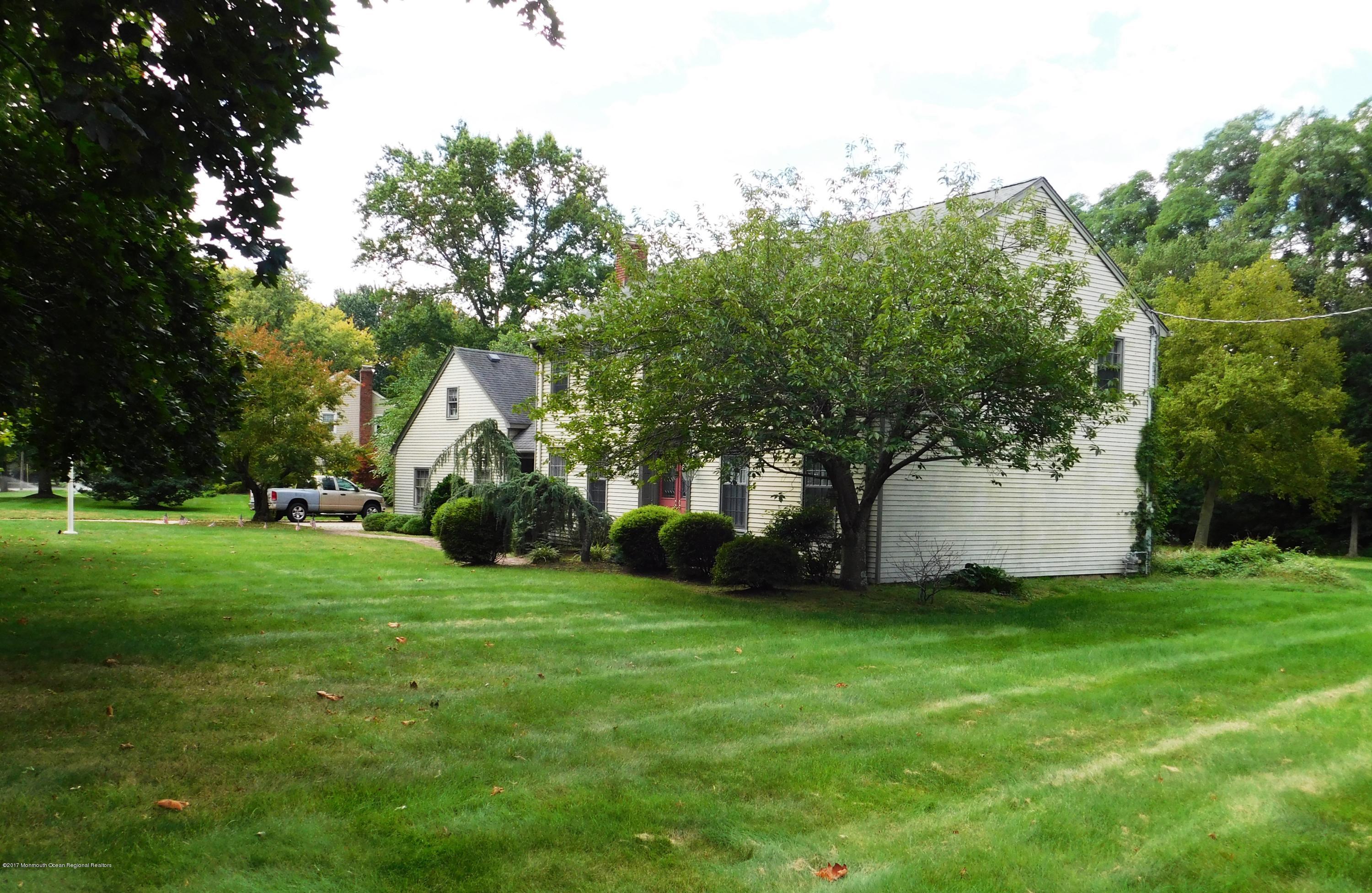 68 Stavola Road Middletown, NJ 07748 - Photo 3 of 49 a view of a trees