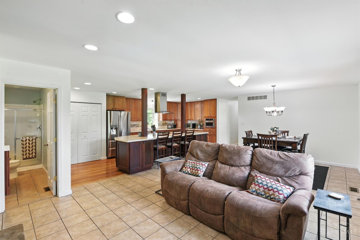 2841 Hart Road Lebanon, OH 45036 - Photo 4 of 35 Gallery Image 4