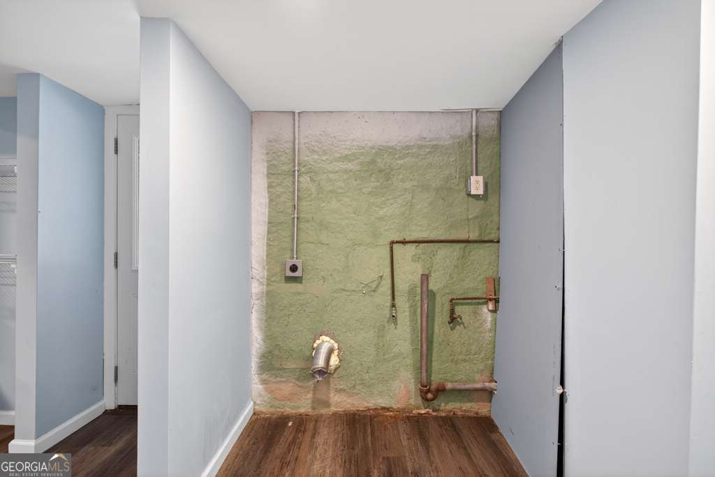 150 Jefferson River Road Athens, GA 30607 - Photo 46 of 76 a bathroom with a granite countertop shower a sink and a toilet