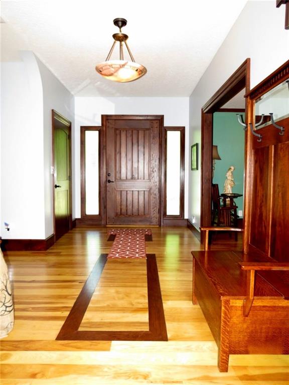 5550 West Lowell Road Columbus, IN 47201 - Photo 4 of 56