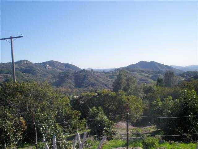 1924 Huffstatler Street Fallbrook, CA 92028 - Photo 4 of 6