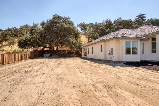 $1,174,950 | 10318 Fox Borough Drive, Oakdale, CA 95361