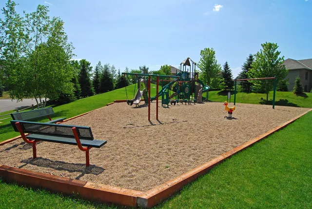 $625,000 | 639 Carver Bluffs Parkway, Carver, MN 55315