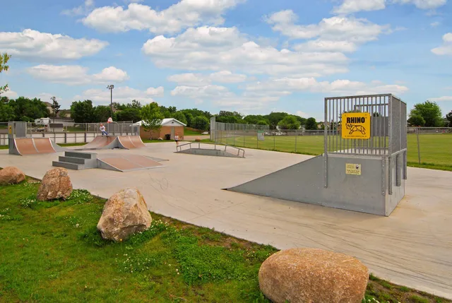 $625,000 | 639 Carver Bluffs Parkway, Carver, MN 55315