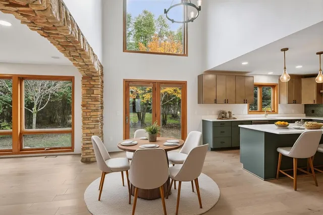 $625,000 | 639 Carver Bluffs Parkway, Carver, MN 55315