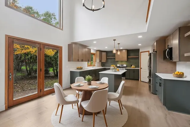 $625,000 | 639 Carver Bluffs Parkway, Carver, MN 55315