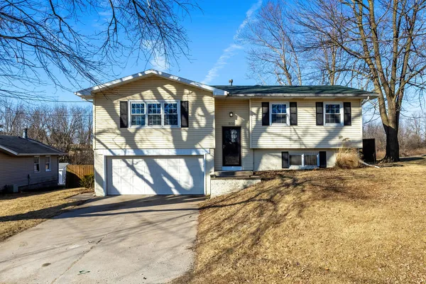 $180,000 | 503 Bush Street, Reynolds, IL 61279