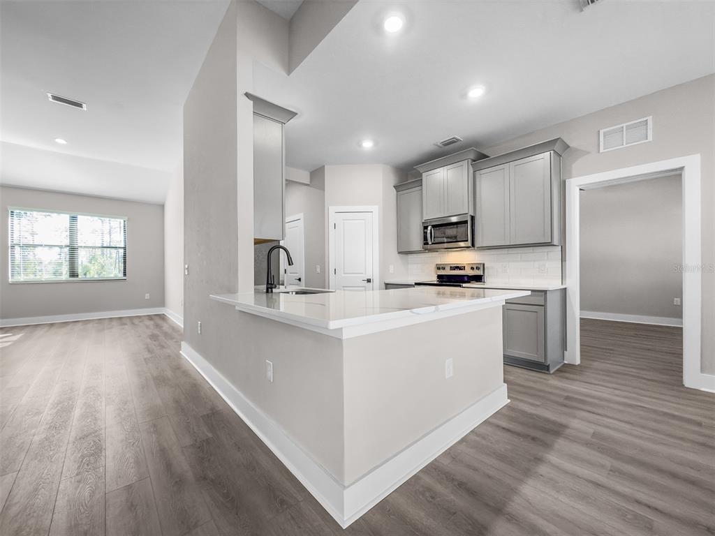 2411 Gallagher Road Dover, FL 33527 - Photo 4 of 6 Gallery Image 4