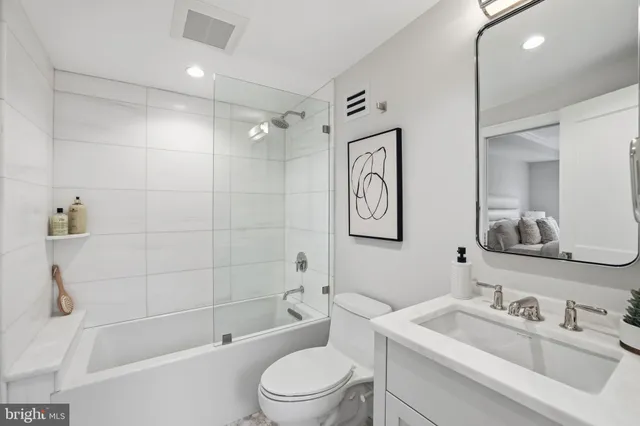 $4,099,000 | 3418 Reservoir Road Northwest, Washington, DC 20007