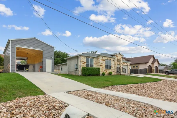 $525,000 | 21666 High Drive, Lago Vista, TX 78645