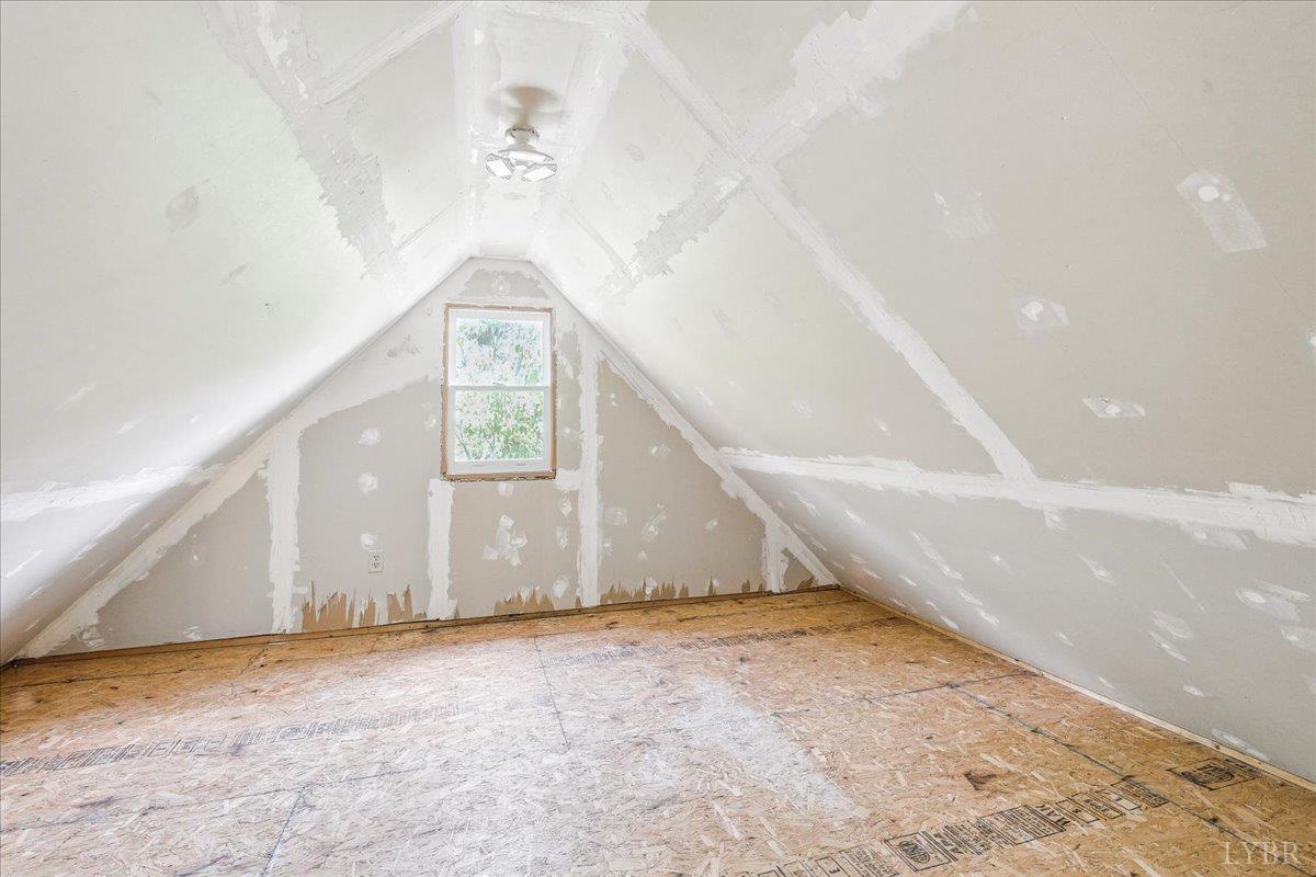 530 Patteson School Road Appomattox, VA 24522 - Photo 30 of 45 a view of a big room with closet and windows