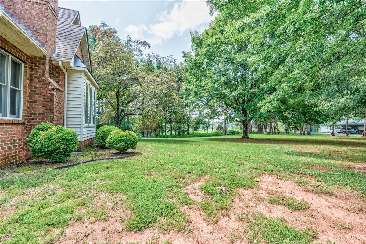 530 Patteson School Road Appomattox, VA 24522 - Photo 4 of 45 a view of garden with trees