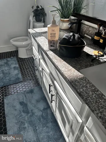 $580,000 | 14 Quartz Mill Road, Newark, DE 19711