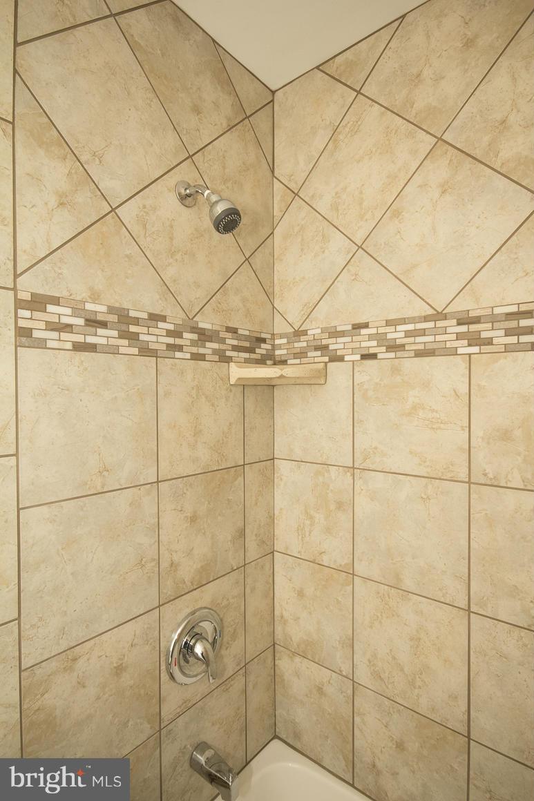 8923 Parlo Road Baltimore, MD 21236 - Photo 23 of 25 Bath