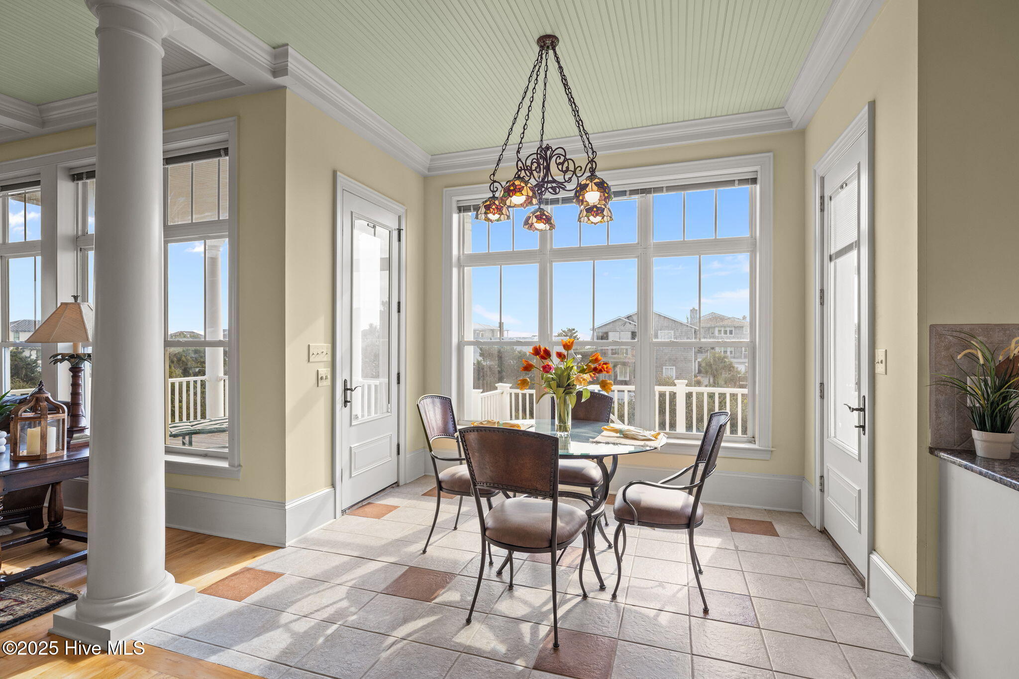 1101 West Fort Macon Road Atlantic Beach, NC 28512 - Photo 9 of 60 Breakfast room