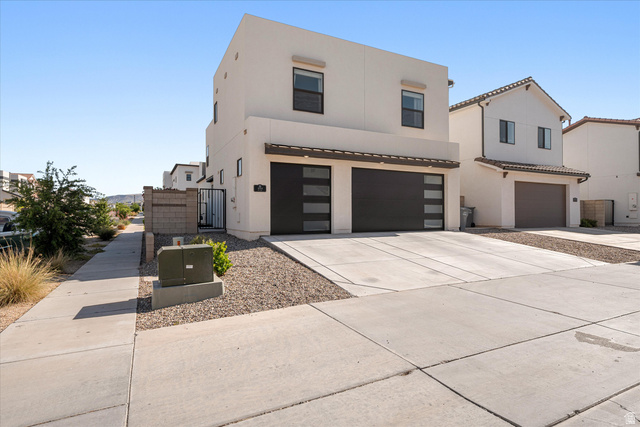 777 Red Marble Lane St. George, UT 84790 - Photo 2 of 39