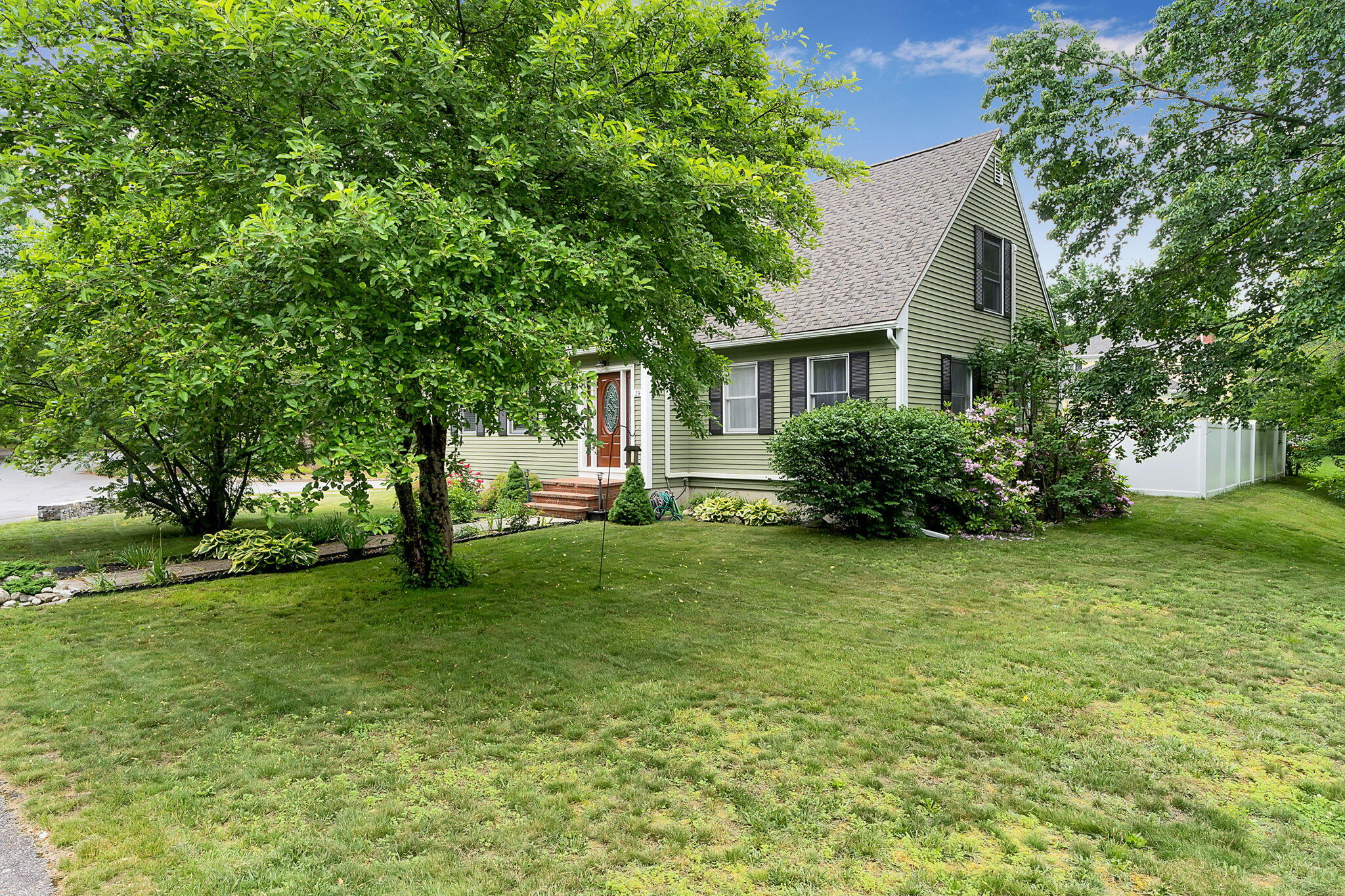 19 Roaring Brook Road Portland, ME 04103 - Photo 4 of 48 8-web-or-mls-19RoaringBrook-47