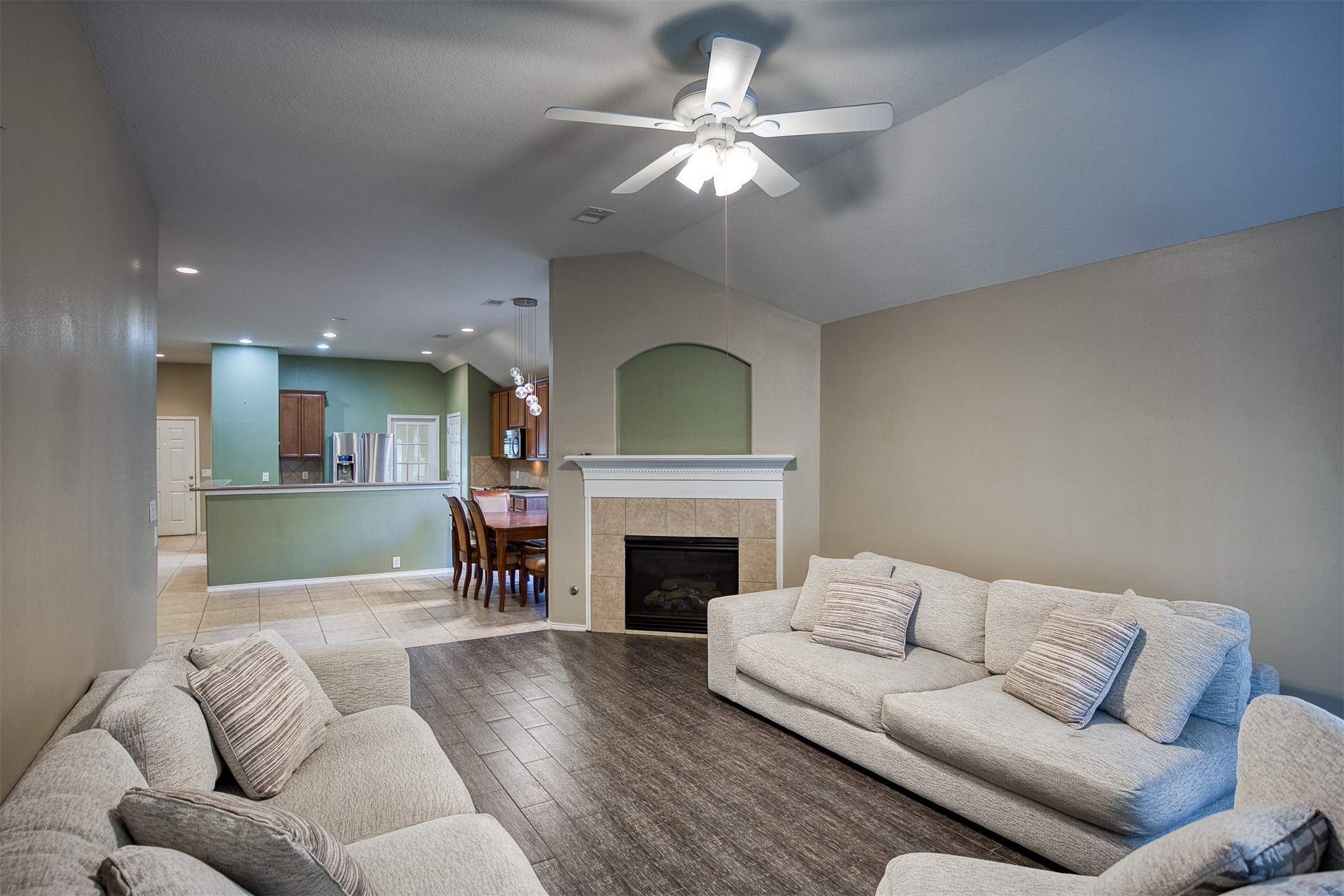 30210 Legacy Pines Drive Spring, TX 77386 - Photo 2 of 22