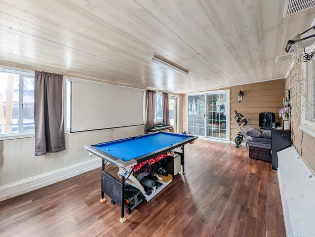 $301,500 | 811 Beech Drive, Bolingbrook, IL 60440