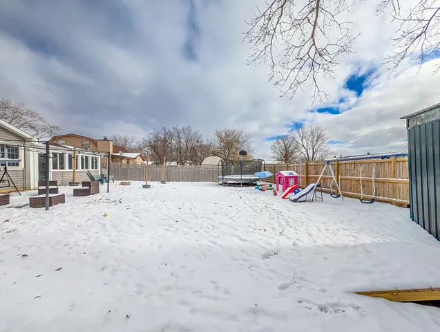 $301,500 | 811 Beech Drive, Bolingbrook, IL 60440