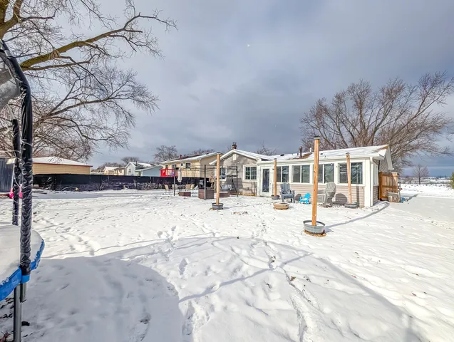 $301,500 | 811 Beech Drive, Bolingbrook, IL 60440