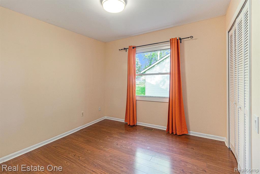 41454 Chattman Street Novi, MI 48375 - Photo 14 of 19