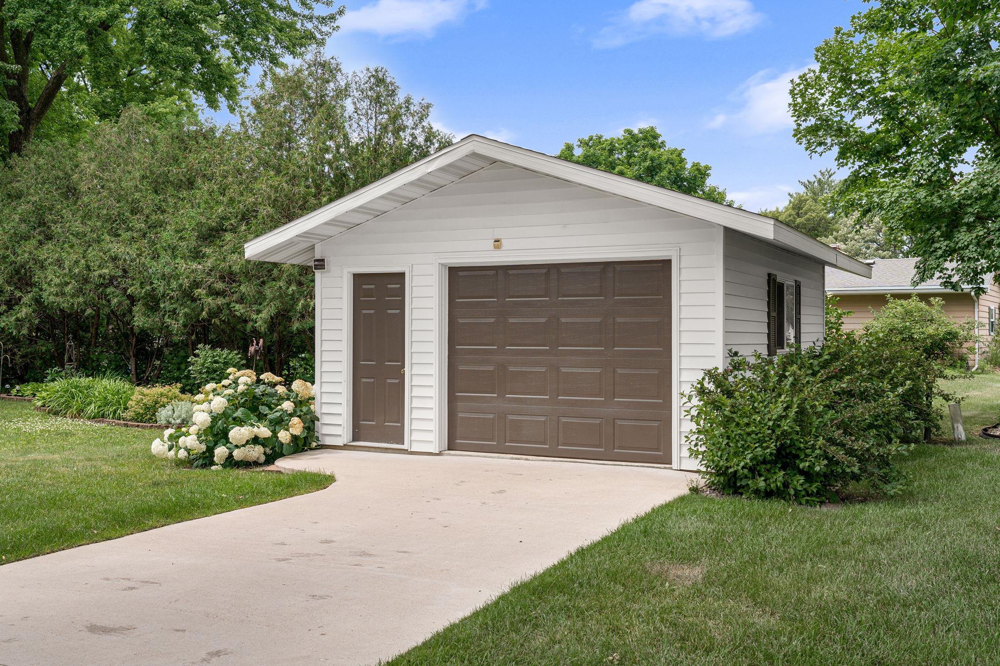 406 Ridge Circle Albert Lea, MN 56007 - Photo 29 of 29
