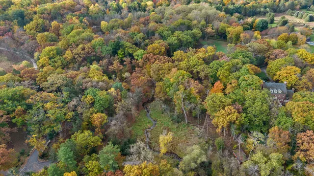 $775,000 | 6644 North Shawmoors Drive, Chenequa, WI 53029