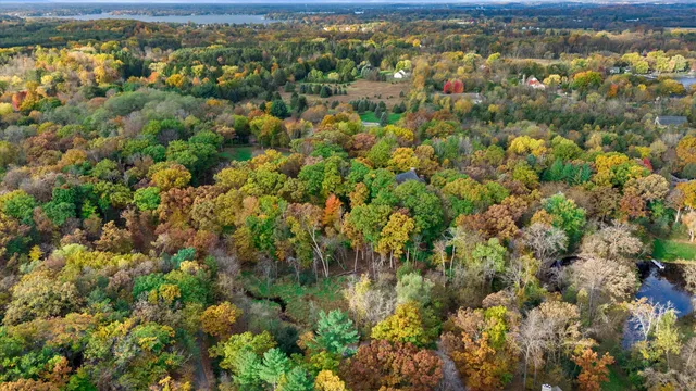 $775,000 | 6644 North Shawmoors Drive, Chenequa, WI 53029